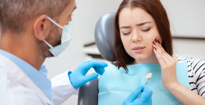 emergency dental care: what to do when accidents happen